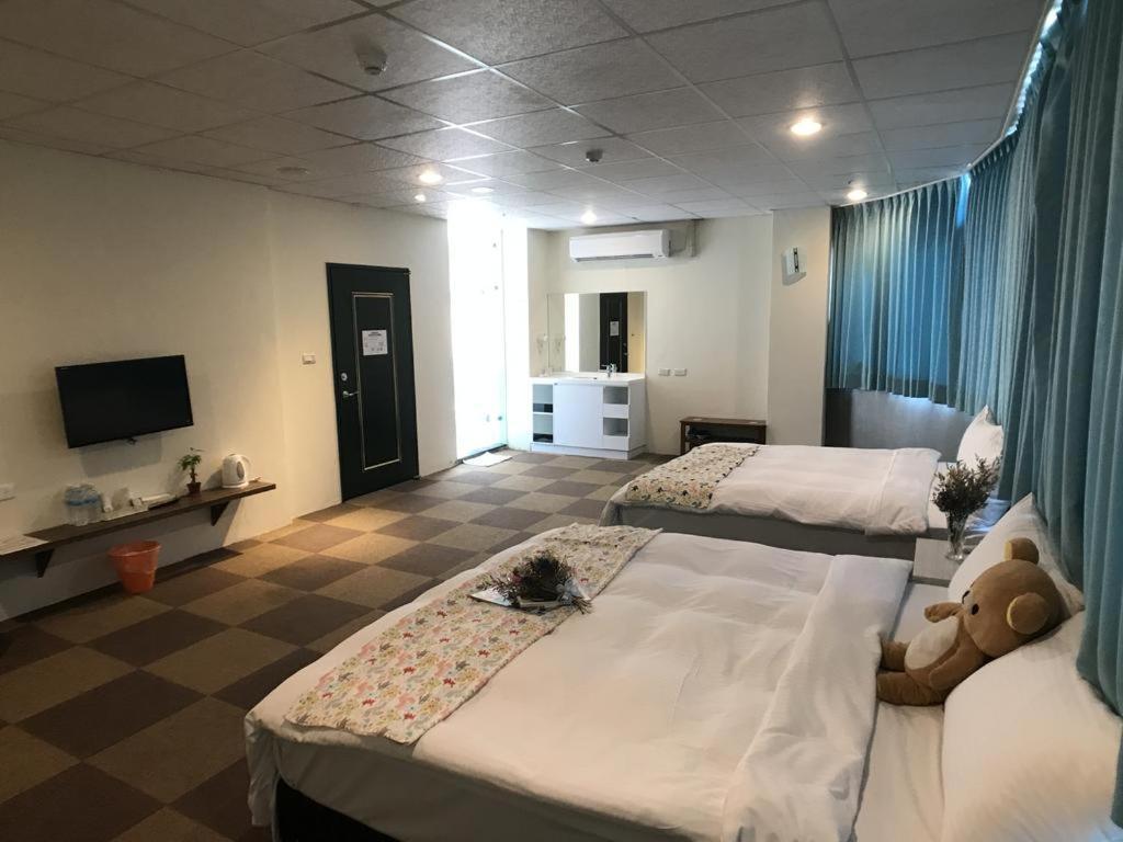Chang Ti Metropolis Commercial Hotel Zhongli Dış mekan fotoğraf