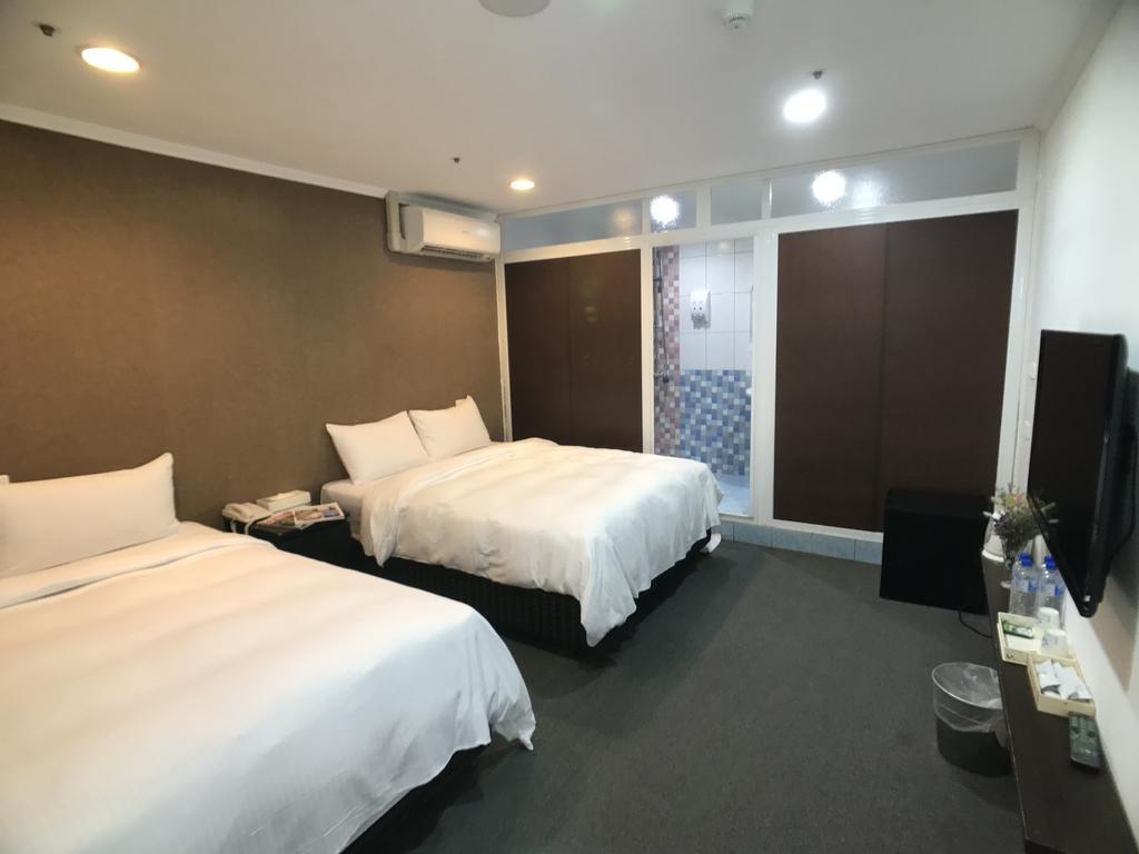 Chang Ti Metropolis Commercial Hotel Zhongli Dış mekan fotoğraf