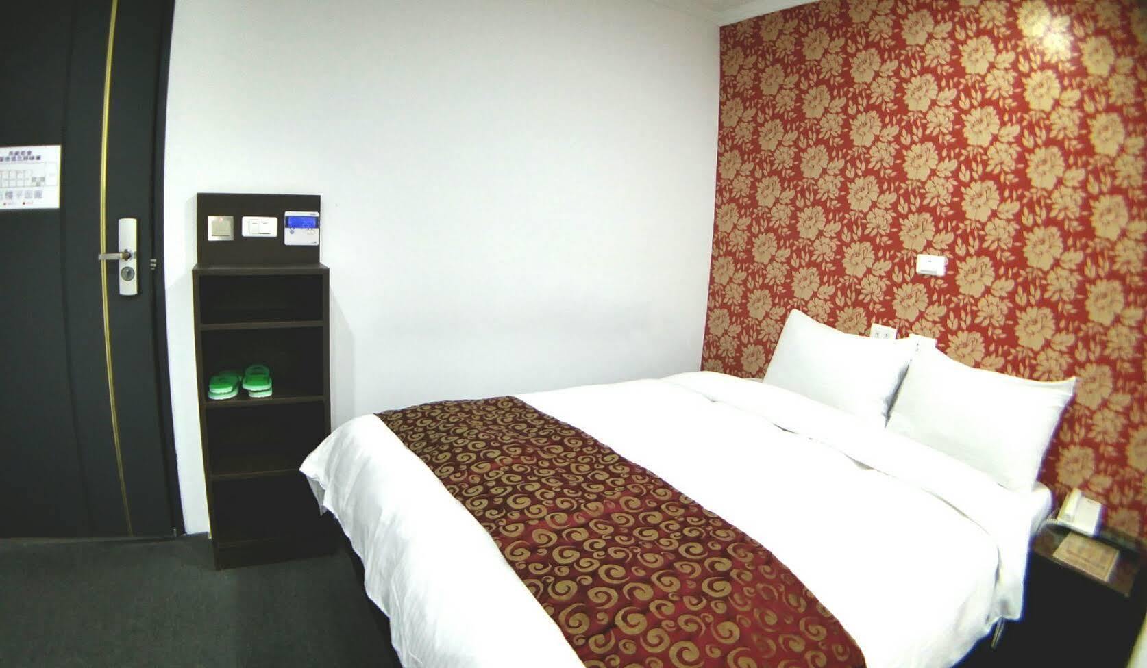 Chang Ti Metropolis Commercial Hotel Zhongli Dış mekan fotoğraf